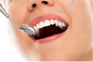Top Five Tips for Maintaining Healthy Teeth and Gums